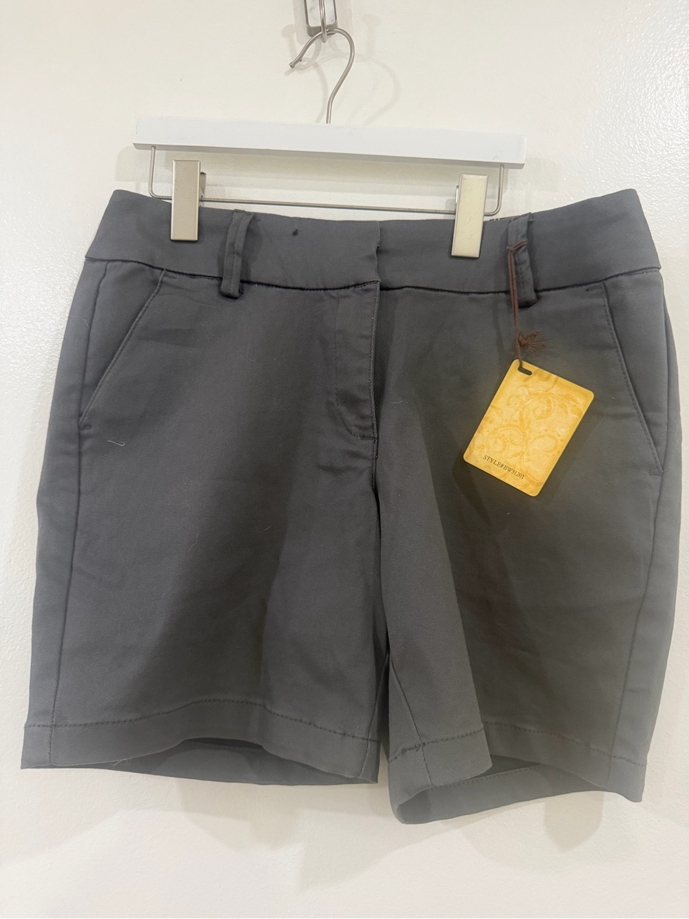 Hybrid & company Dark Gray Women's Tailored Shorts